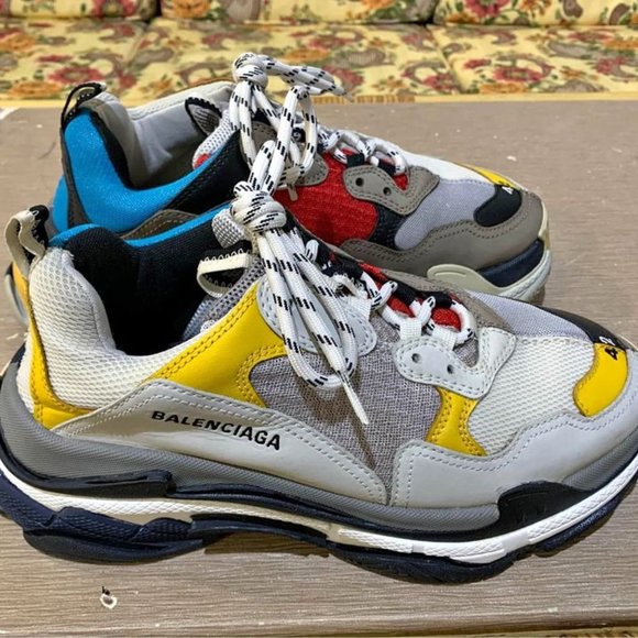 Balenciaga Triple S Multi Color 3